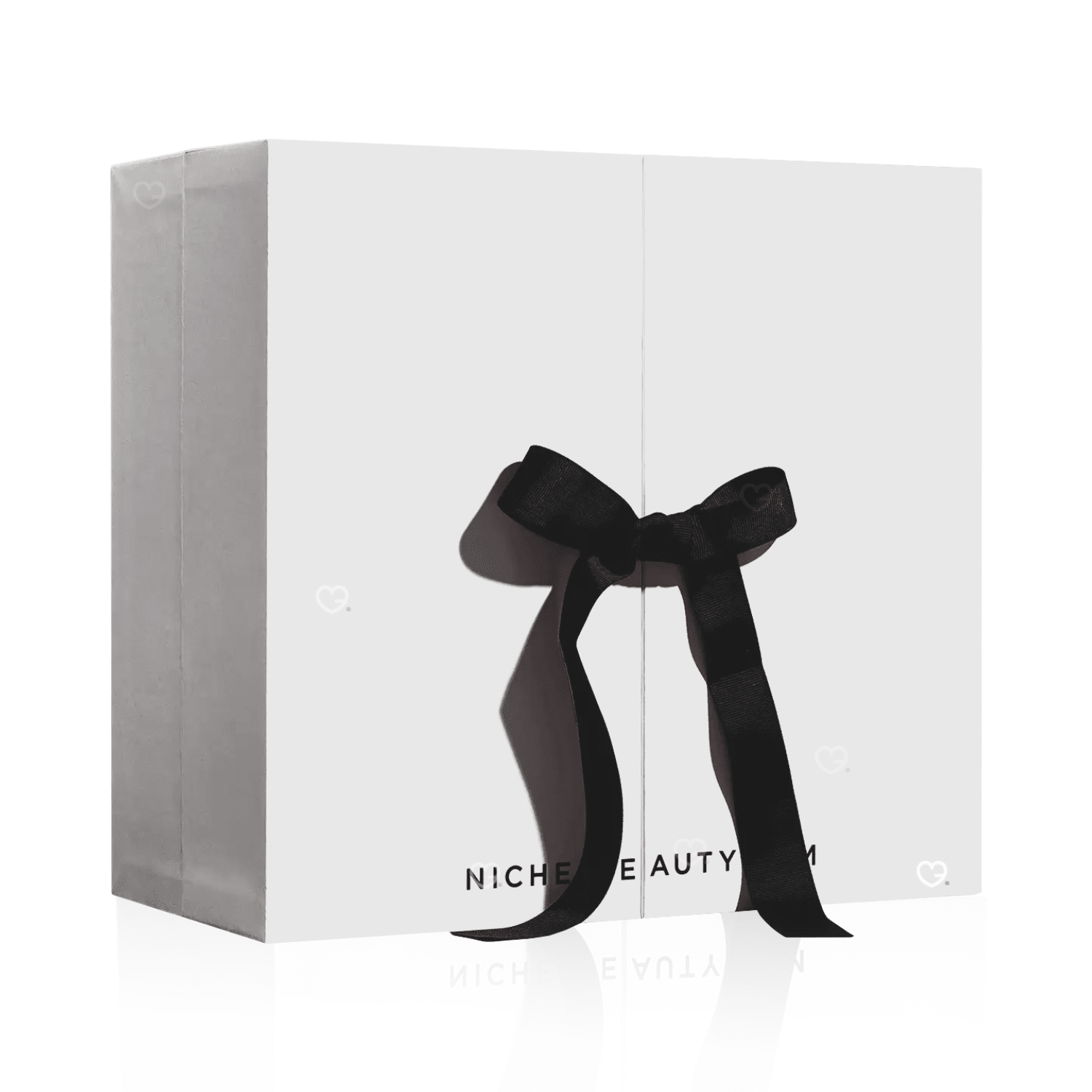 Calendrier de l’Avent Niche Beauty 2025 avec 24 soins, maquillage, parfums et lifestyle premium dont 16 full-size, chic cadeau beauté femme.